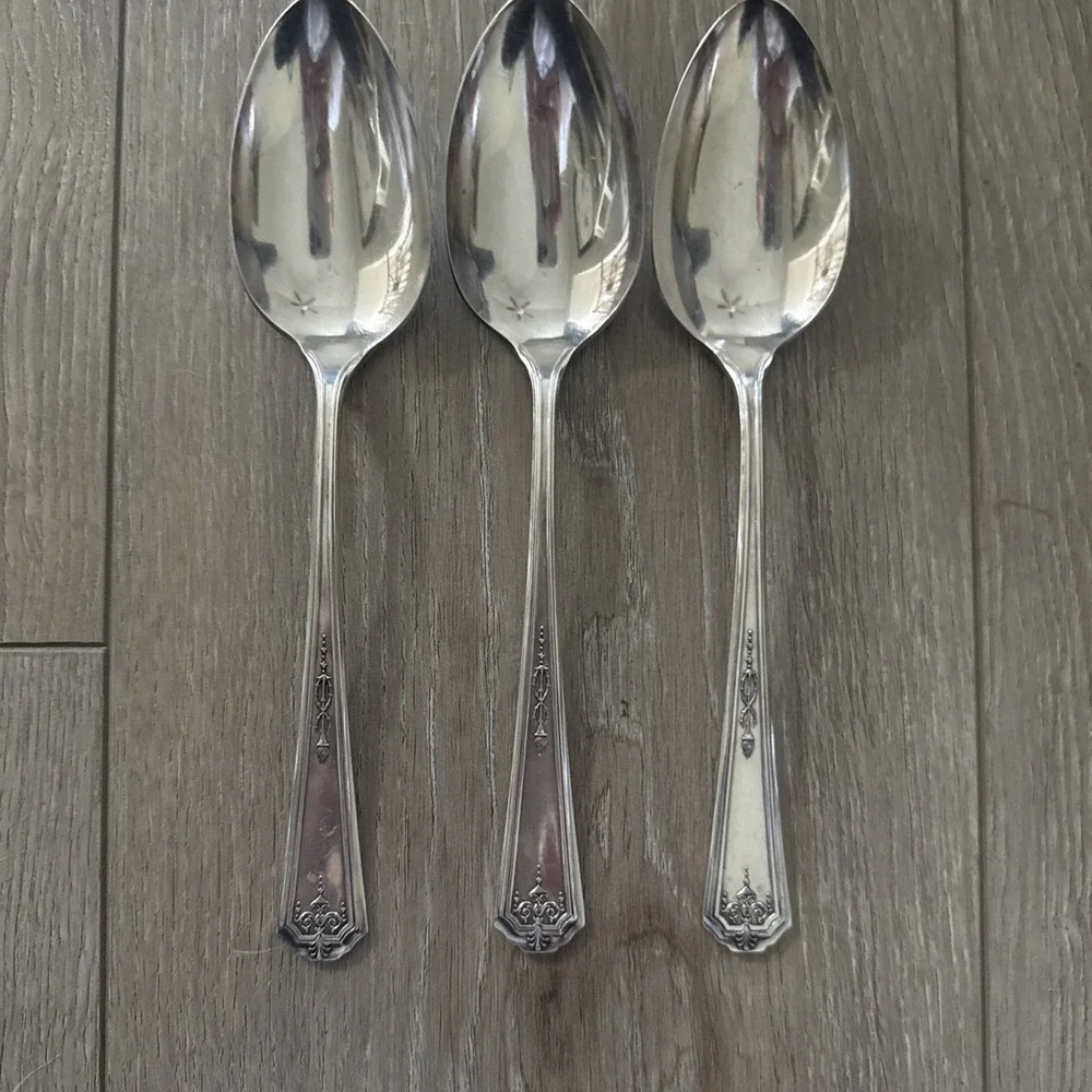Vintage Oneida Community Tudor‎ Plate QUEEN BESS I Serving Spoons Lot of 3 8